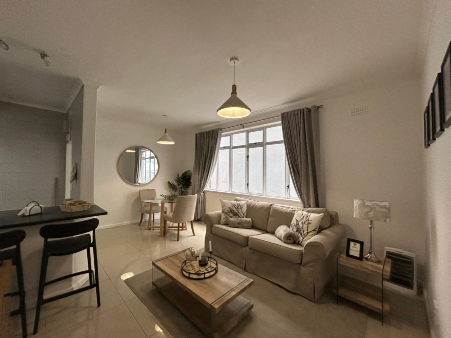 To Let 1 Bedroom Property for Rent in Three Anchor Bay Western Cape